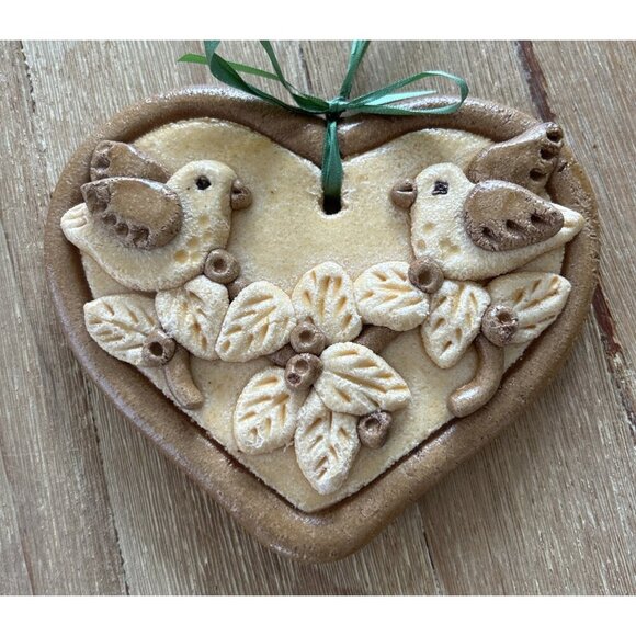 Vintage 80s 90s Dough Art Country Heart Shaped Turtle Doves Hanging Wall Decor - Picture 1 of 2